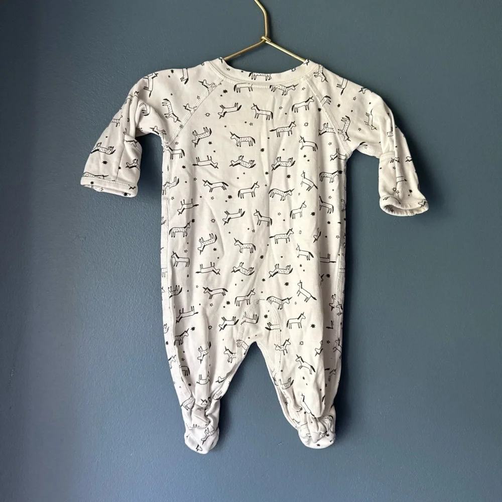 Hanna Andersson Pima‎ cotton unicorn footie